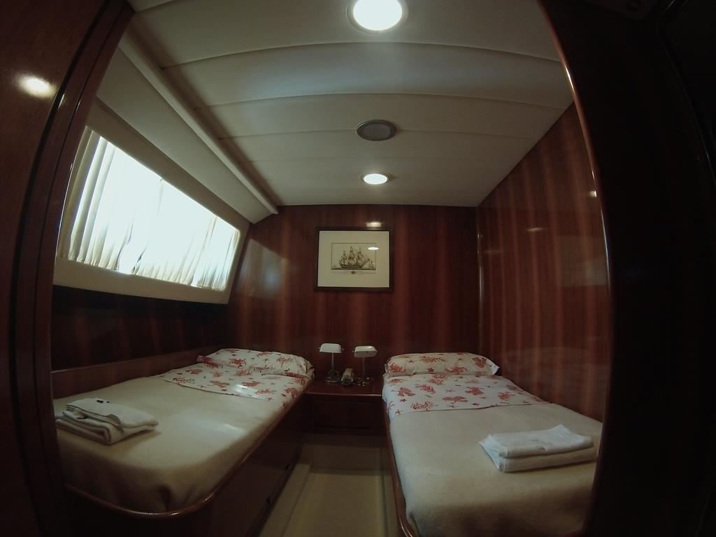לה ספציה Riviera Boat Resort חדר תמונה